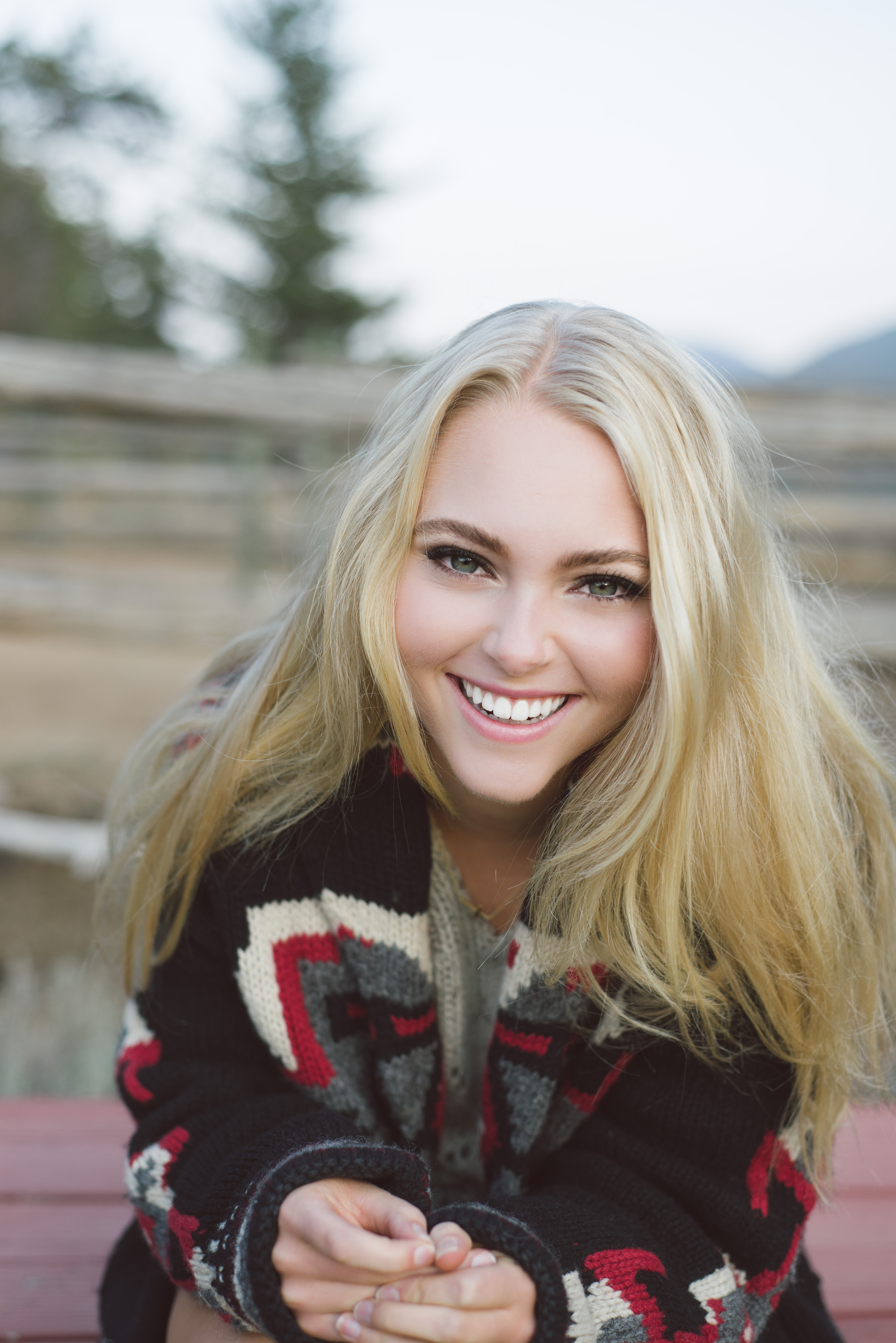 AnnaSophia-Robb-for-smartphone.jpg