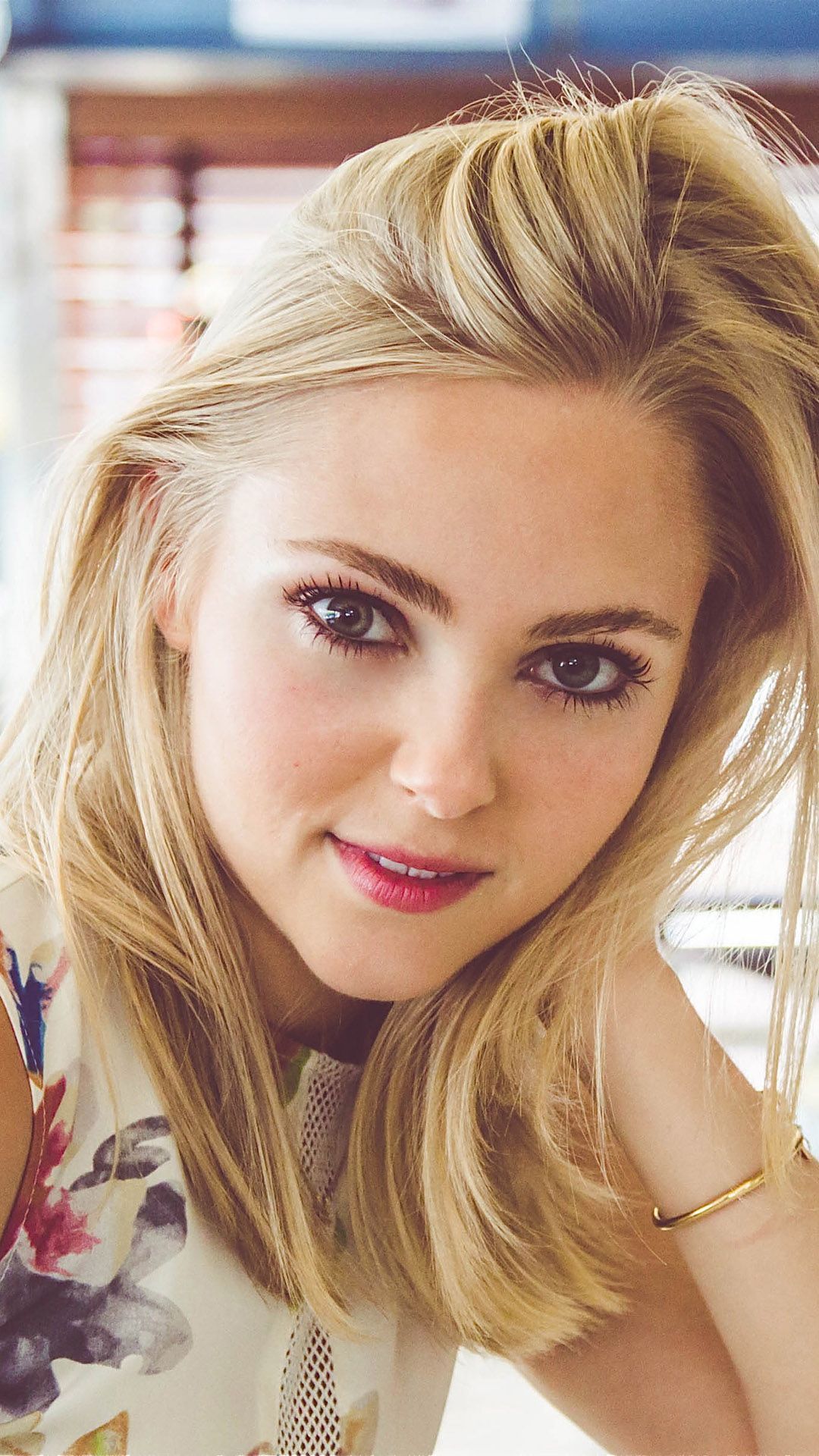 AnnaSophia-Robb-iphone-Background.jpg