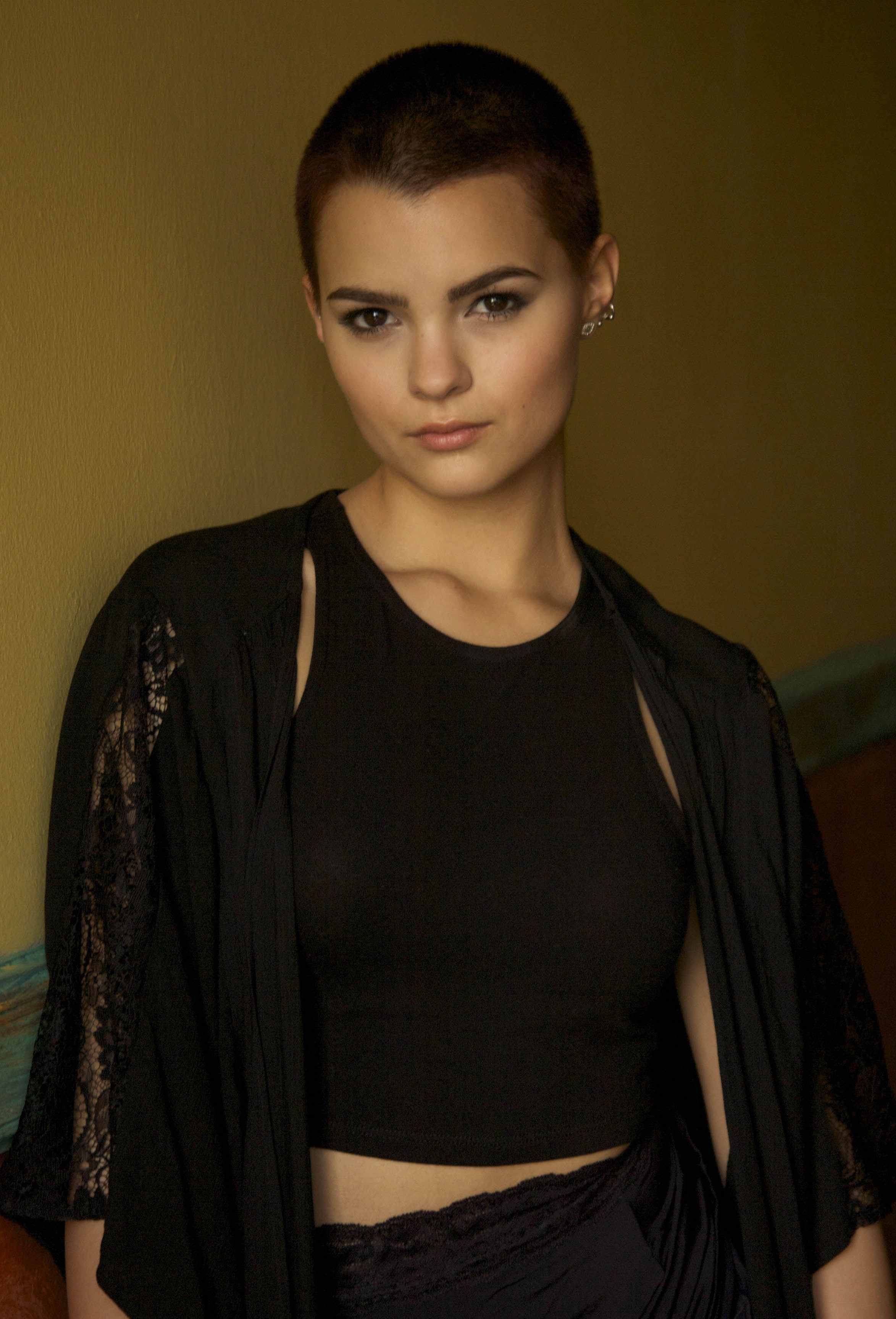 Brianna Hildebrand Wallpapers Images Photos Pictures Backgrounds