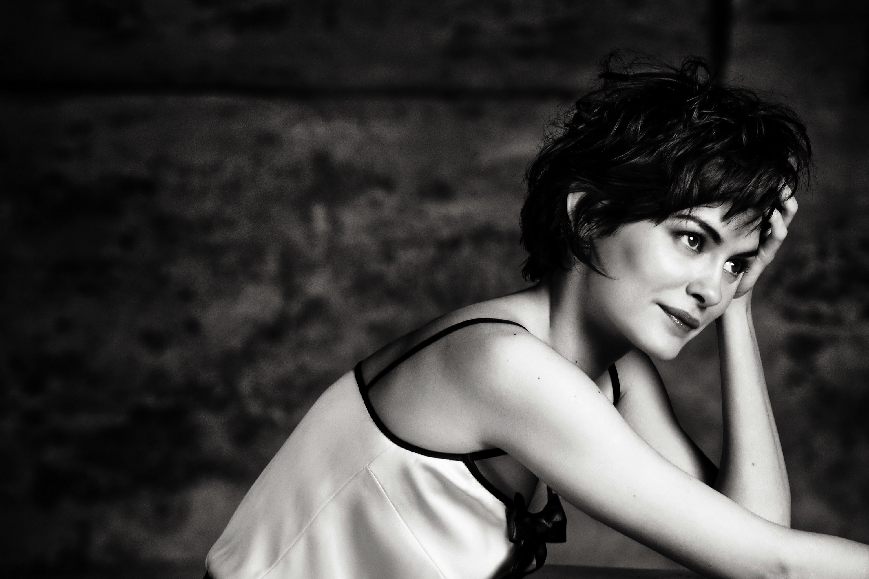 Audrey Tautou Wallpapers Images Photos Pictures Backgrounds