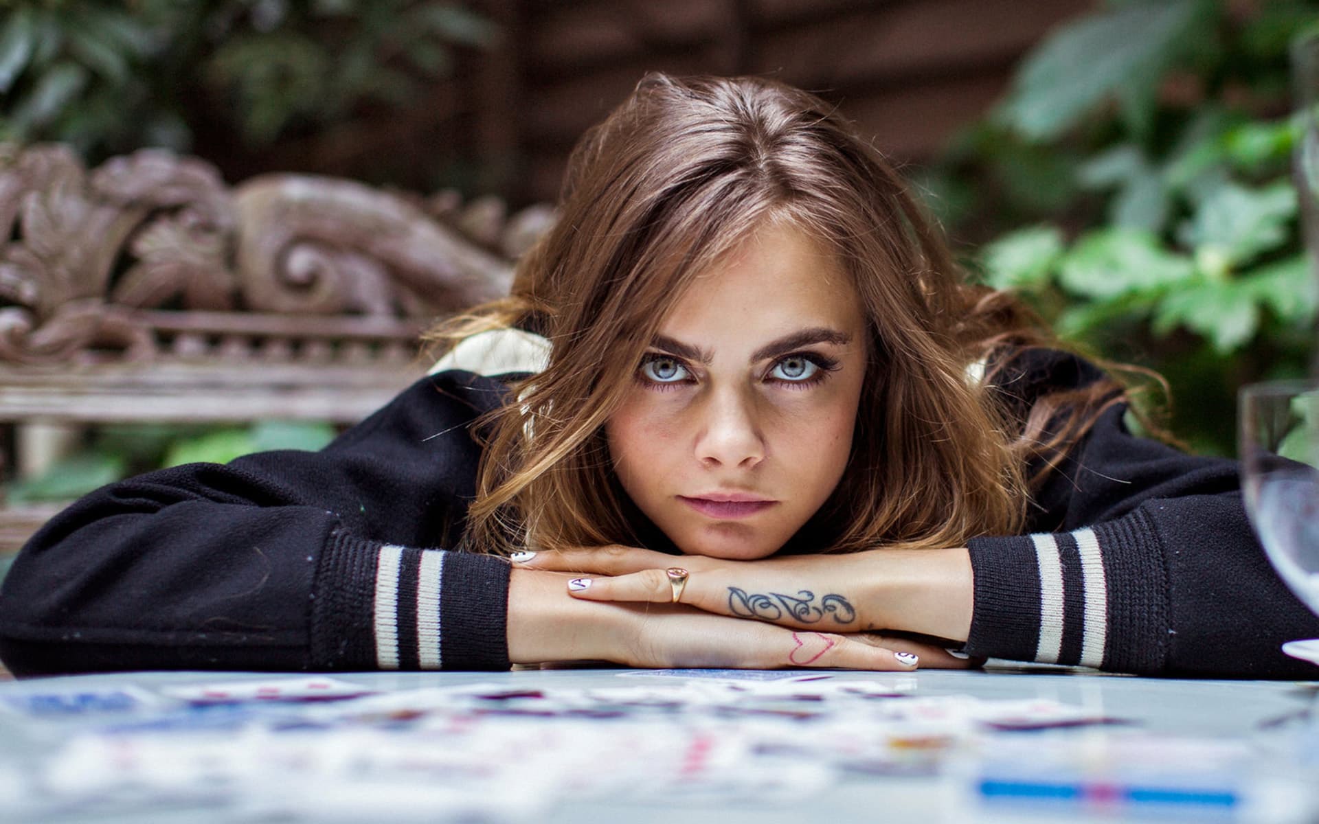 Cara Delevingne Wallpapers Images Photos Pictures Backgrounds