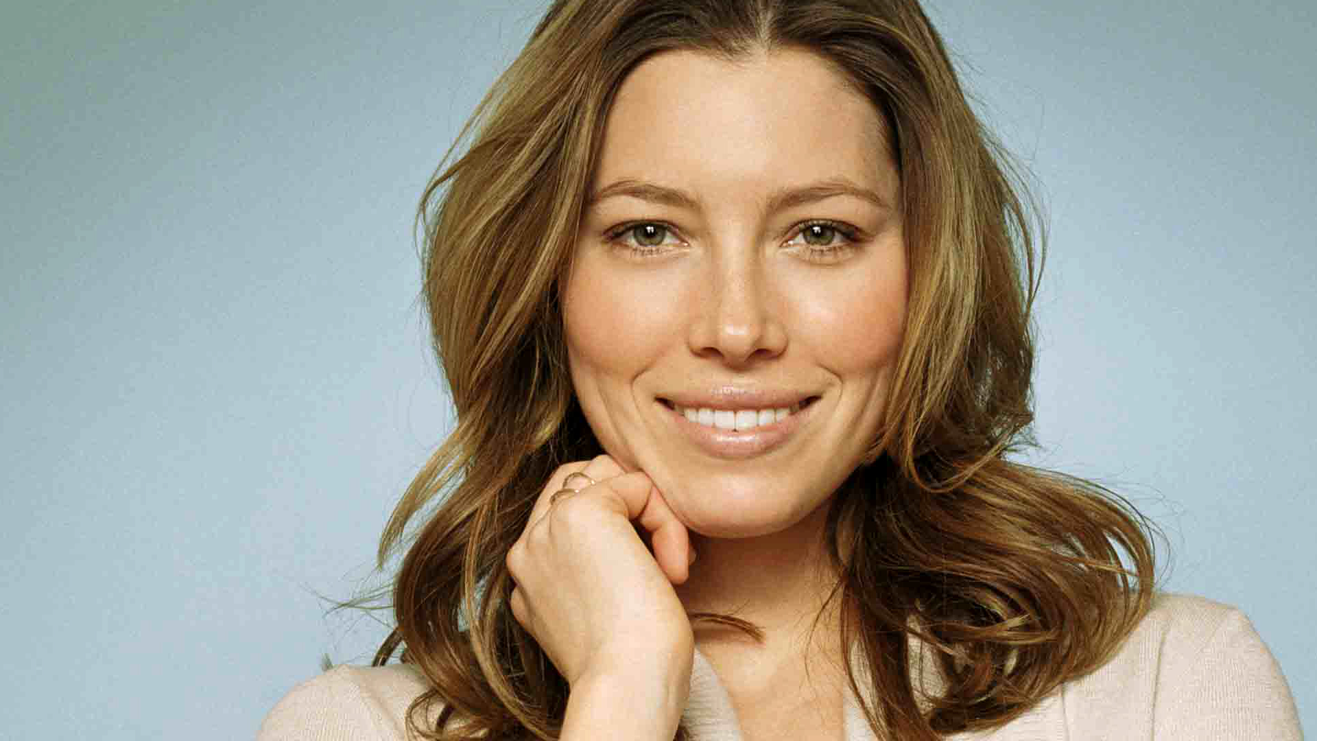 Sexy Jessica Biel Pictures 90