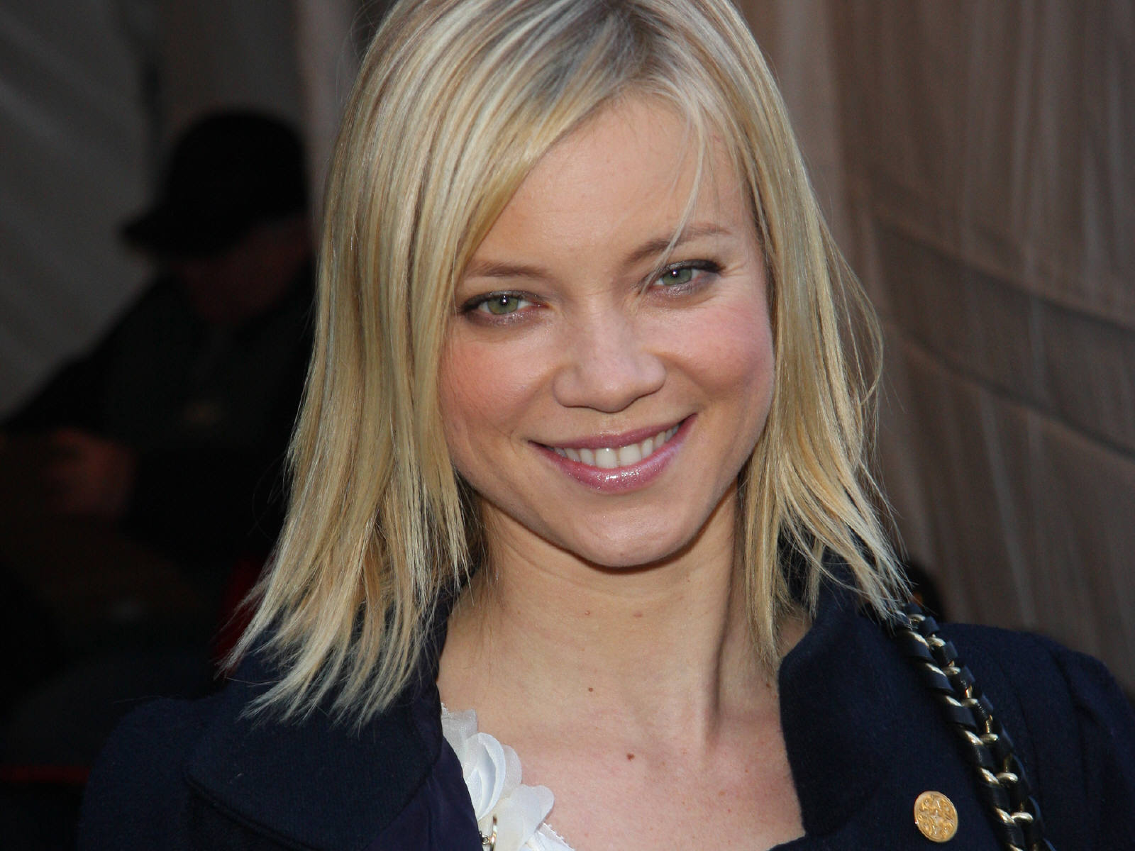 Amy Smart Wallpapers Images Photos Pictures Backgrounds