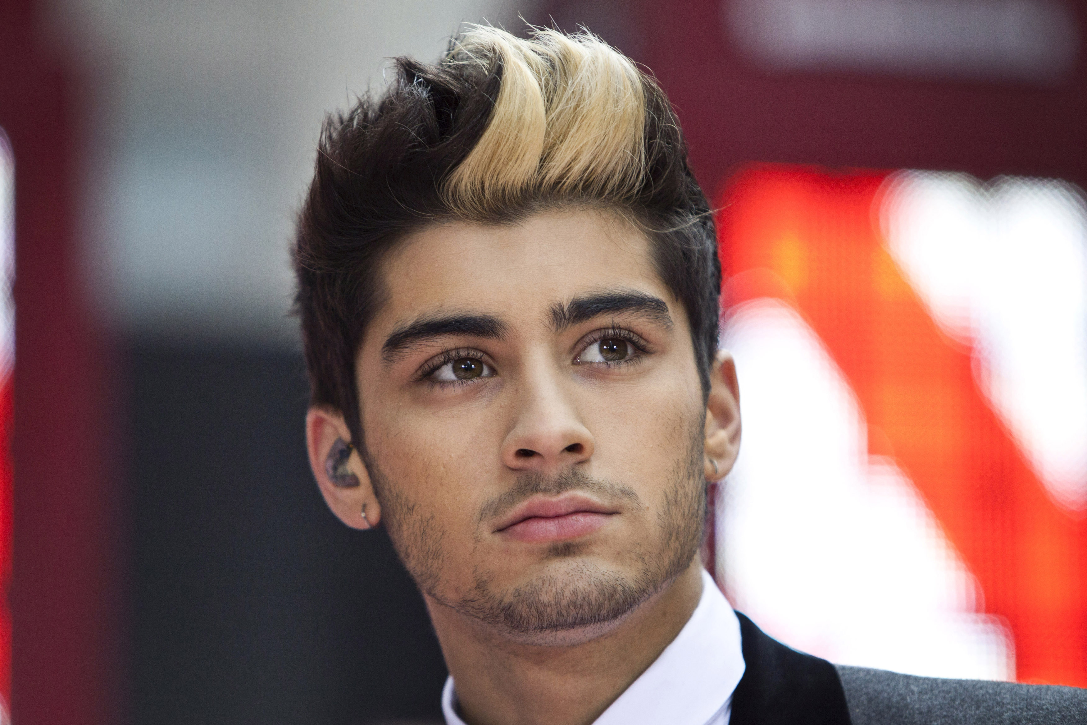 Zayn Malik Wallpapers Images Photos Pictures Backgrounds