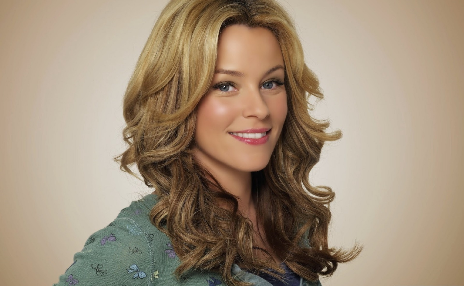 Elizabeth Banks Wallpapers High Resolution and Quality 