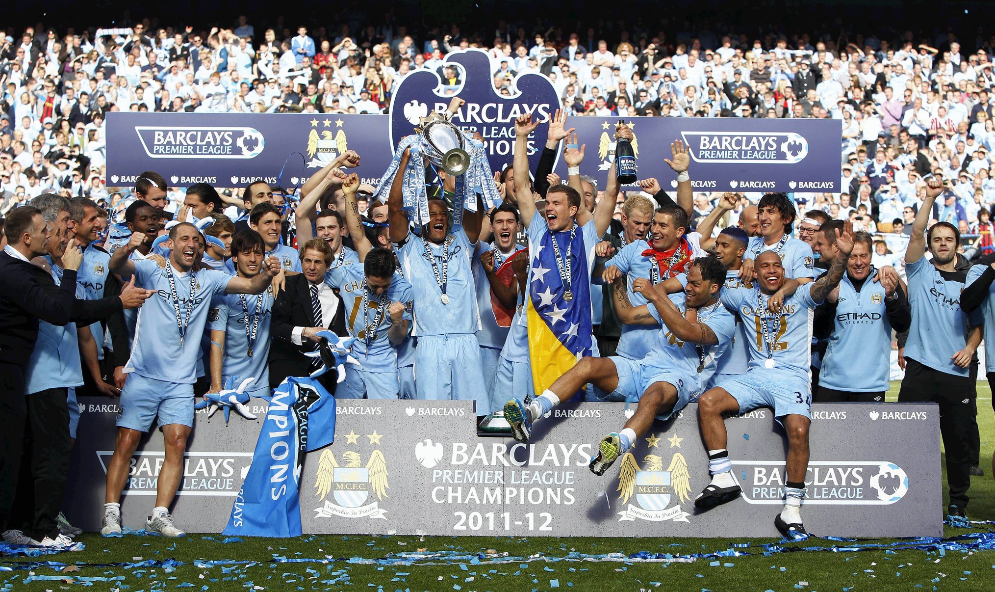 Manchester City Wallpapers Images Photos Pictures Backgrounds