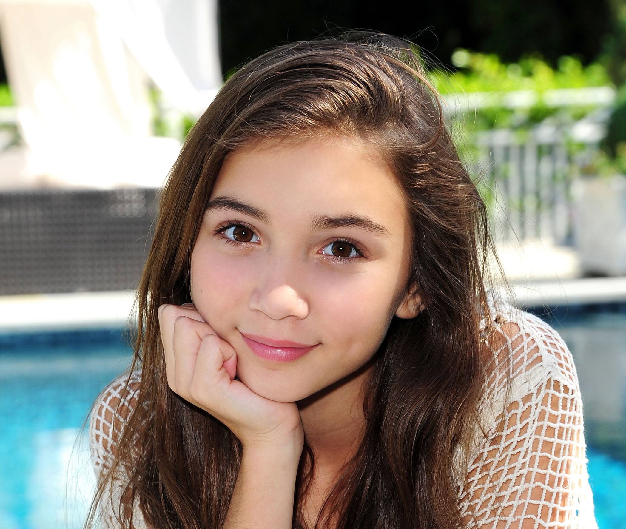 Young girl child actress Rowan Blanchard, 4~3 @iMGSRC.RU