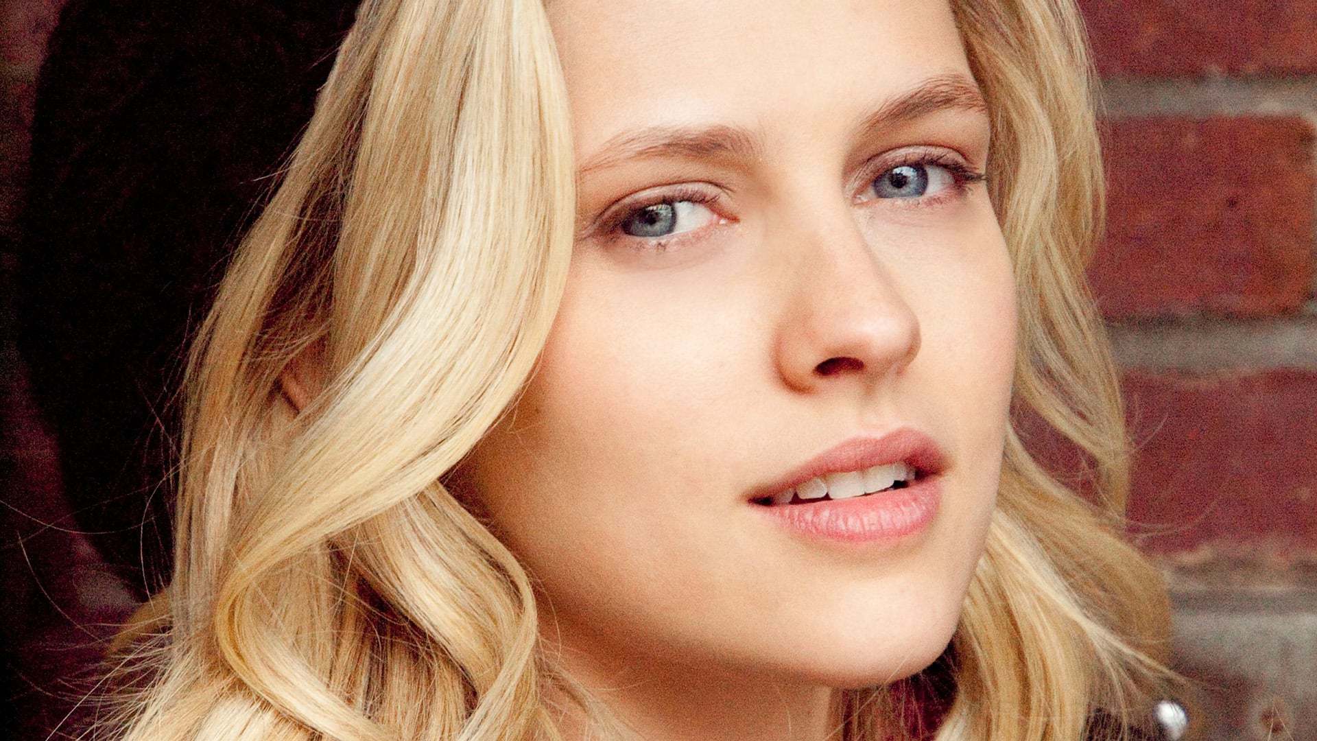 Teresa Palmer Wallpapers Images Photos Pictures Backgrounds