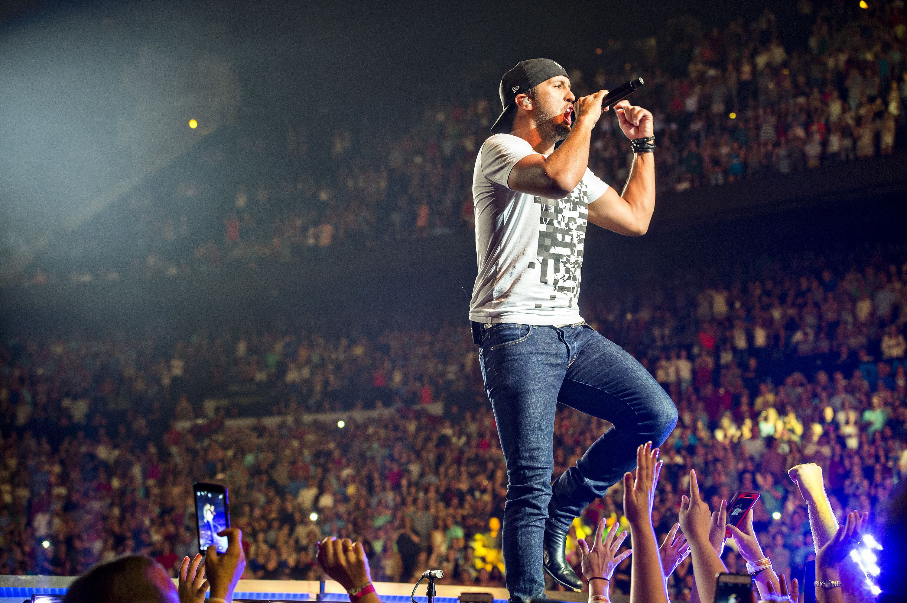 Luke Bryan Wallpapers Images Photos Pictures Backgrounds3000 x 1997