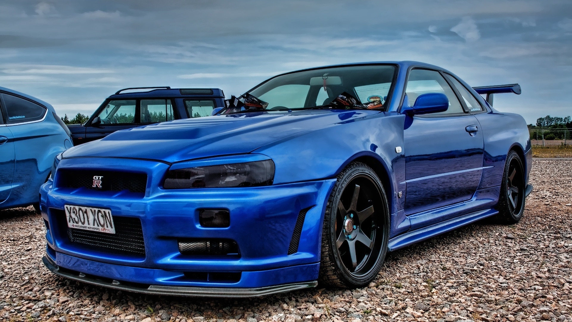 Nissan Skyline Gt R Wallpapers Images Photos Pictures Backgrounds