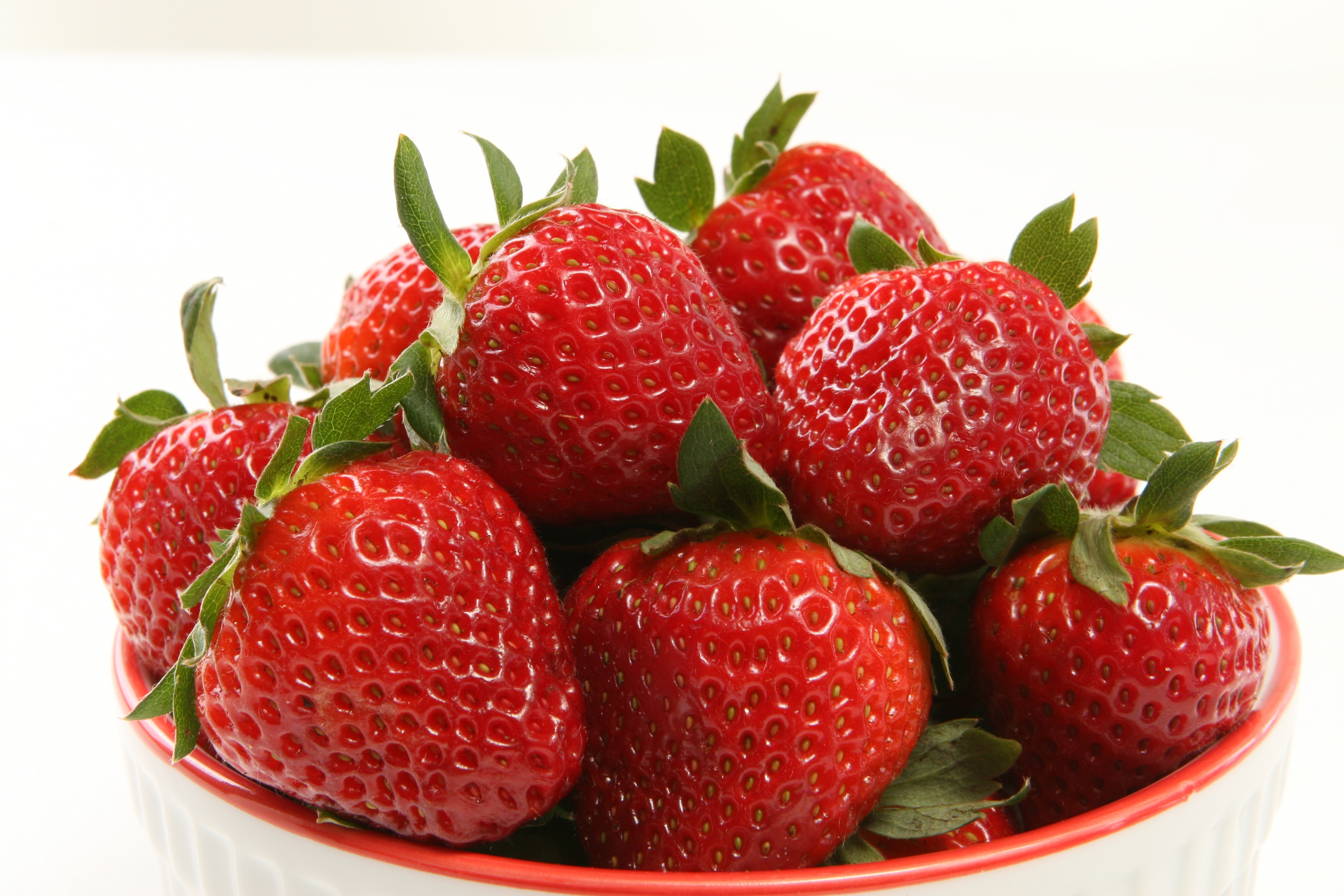 Strawberry Wallpapers Images Photos Pictures Backgrounds