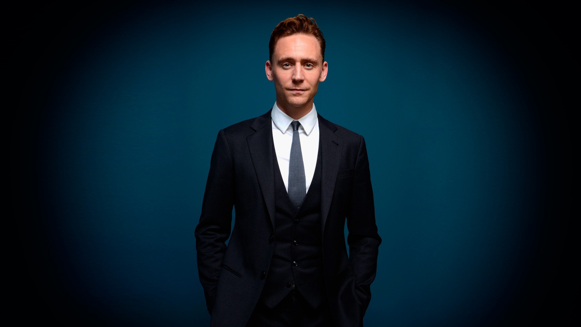 Tom Hiddleston HD Desktop