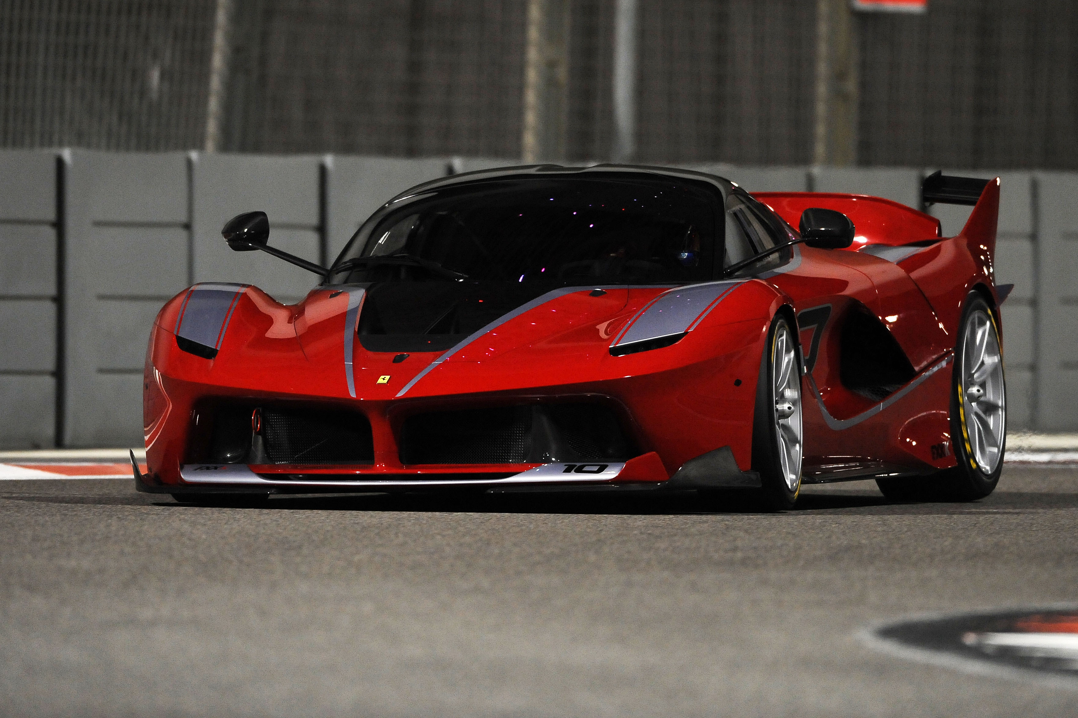 Ferrari FXX K Wallpapers Images Photos Pictures Backgrounds