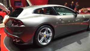 Ferrari GTC4Lusso Pictures