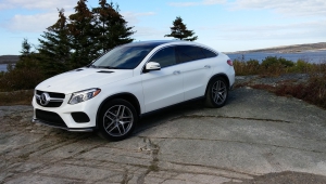 Mercedes Benz GLE Coupe Hd Background