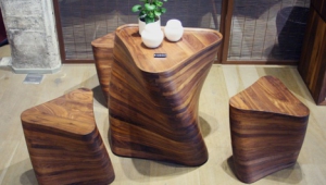 Amazing Coffee Table With Stools