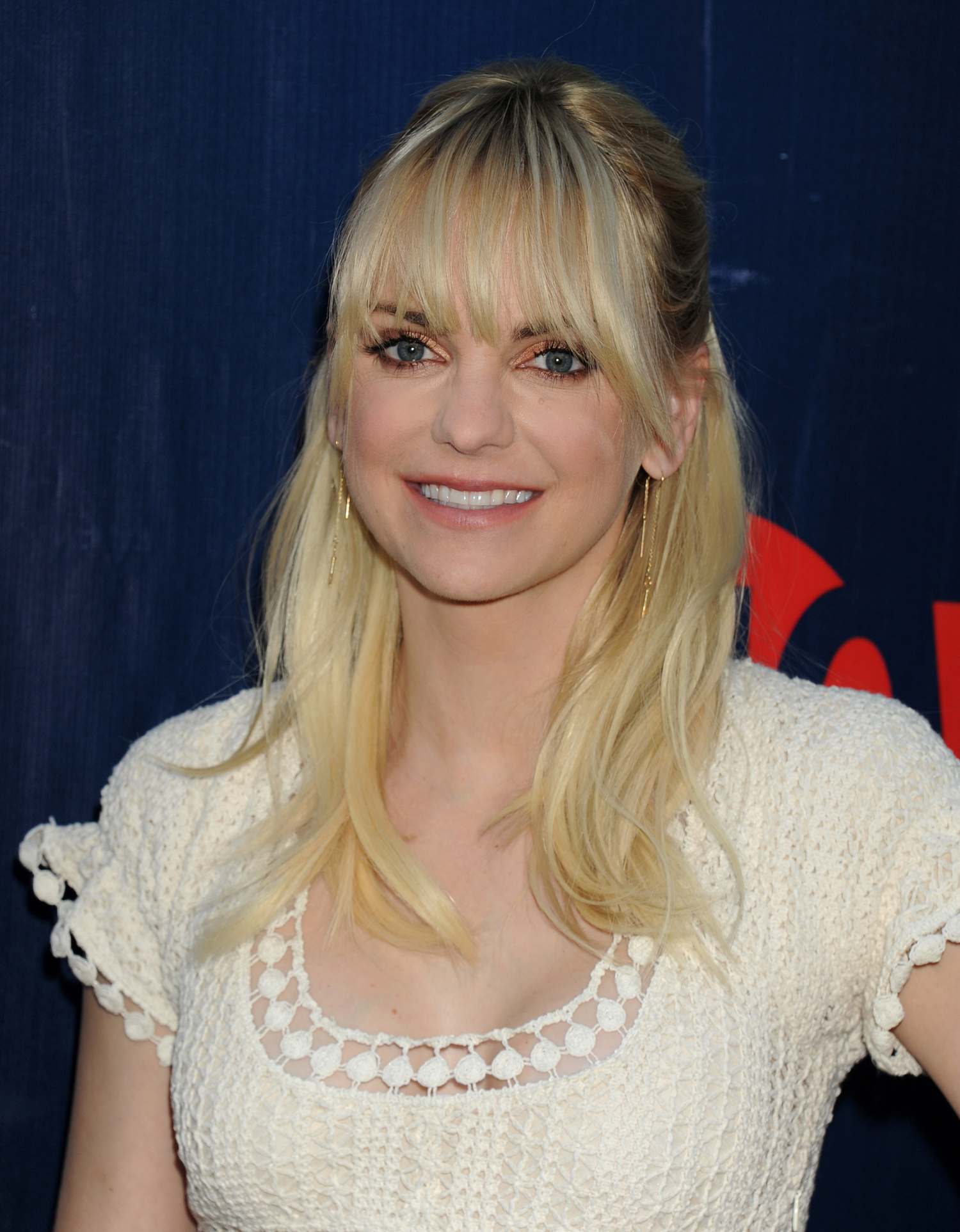 Anna Faris Iphone Wallpapers