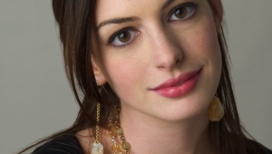 Anne Hathaway High Quality Wallpapers For Iphone