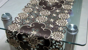 Brown Runner As Coffee Table Cover