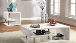 Contemporary Coffee Table In White
