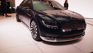 Lincoln Continental 2017 Wallpapers HQ