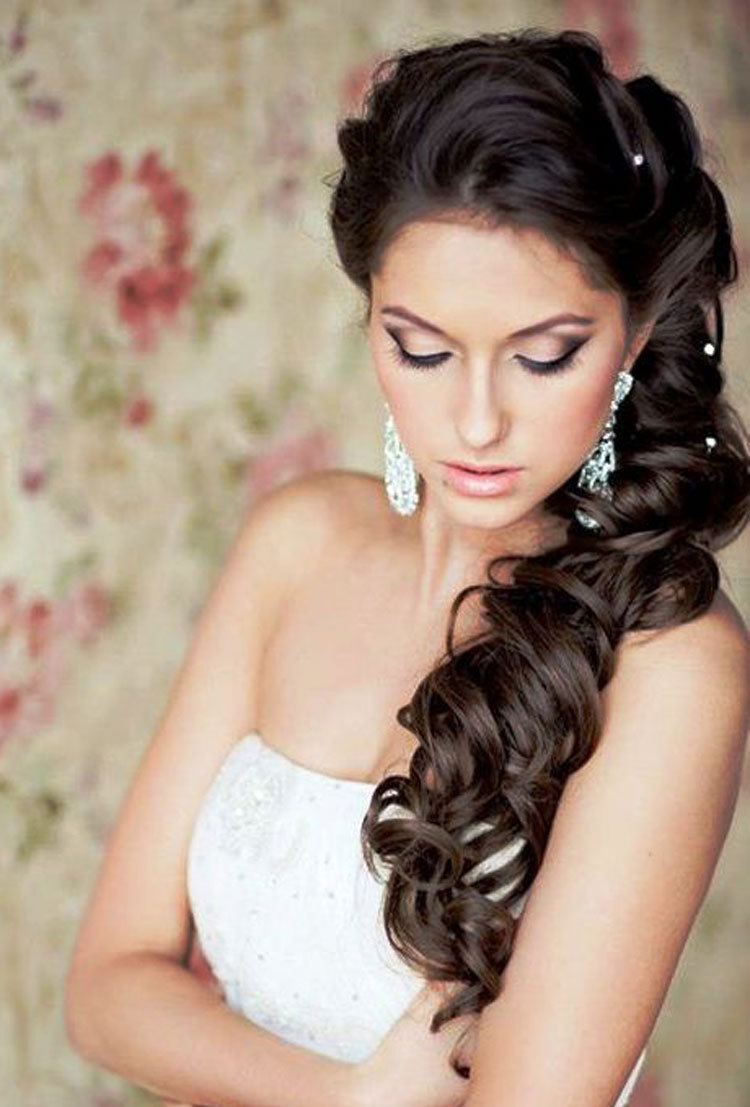 Hairstyle For Wedding Party