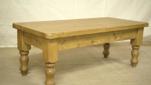 Pine Coffee Table With Carved Feet