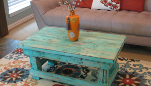 Pretty Distressed Coffee Table