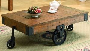 Reclaimed Wood Coffee Table With Stilyzed Wheels