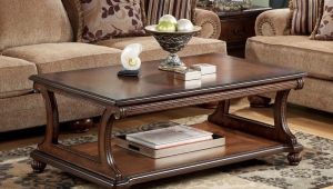 Traditional Coffee Table With Curved Base
