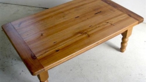 Varnishing Pine Coffee Table
