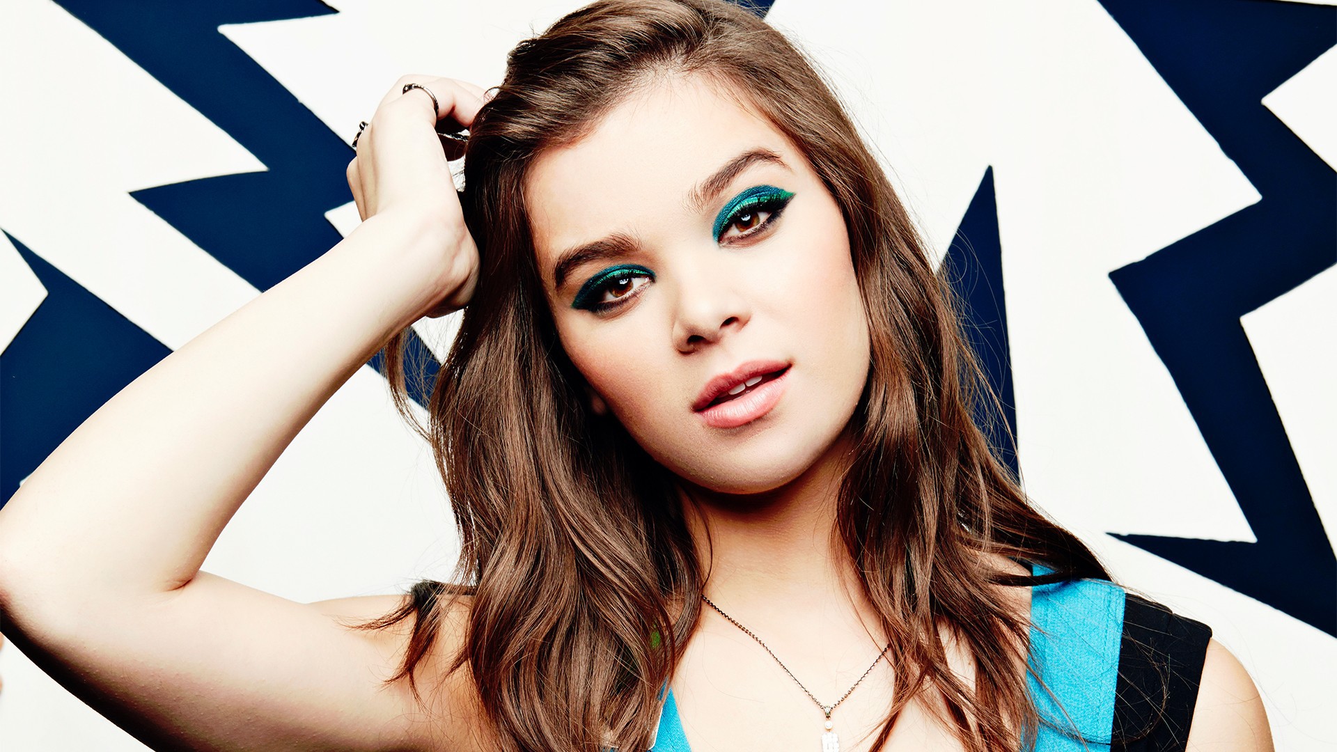 Hailee Steinfeld Wallpapers And Backgrounds