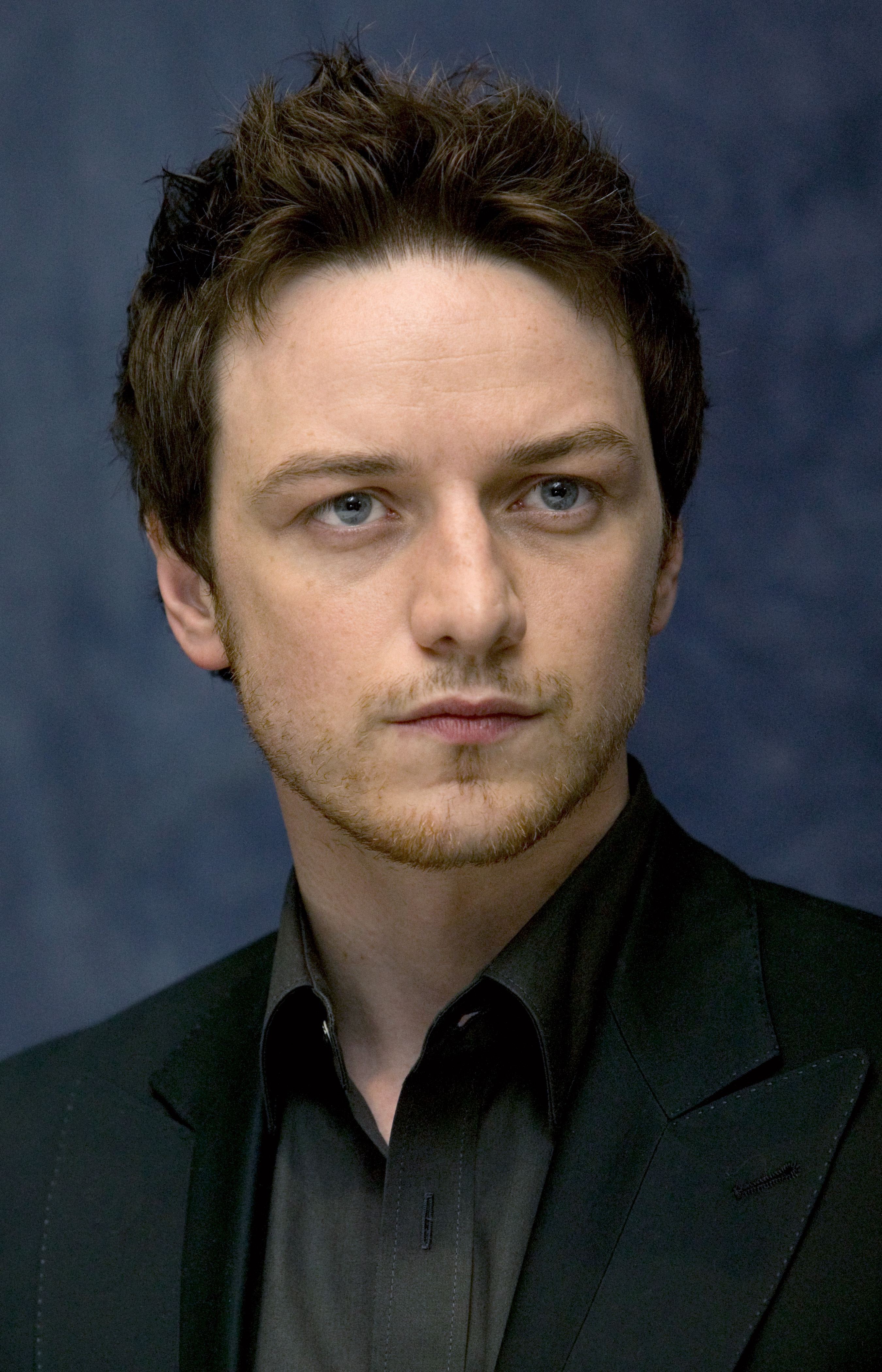 James McAvoy Iphone Wallpapers