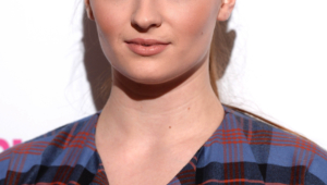 Sophie Turner High Quality Wallpapers For Iphone