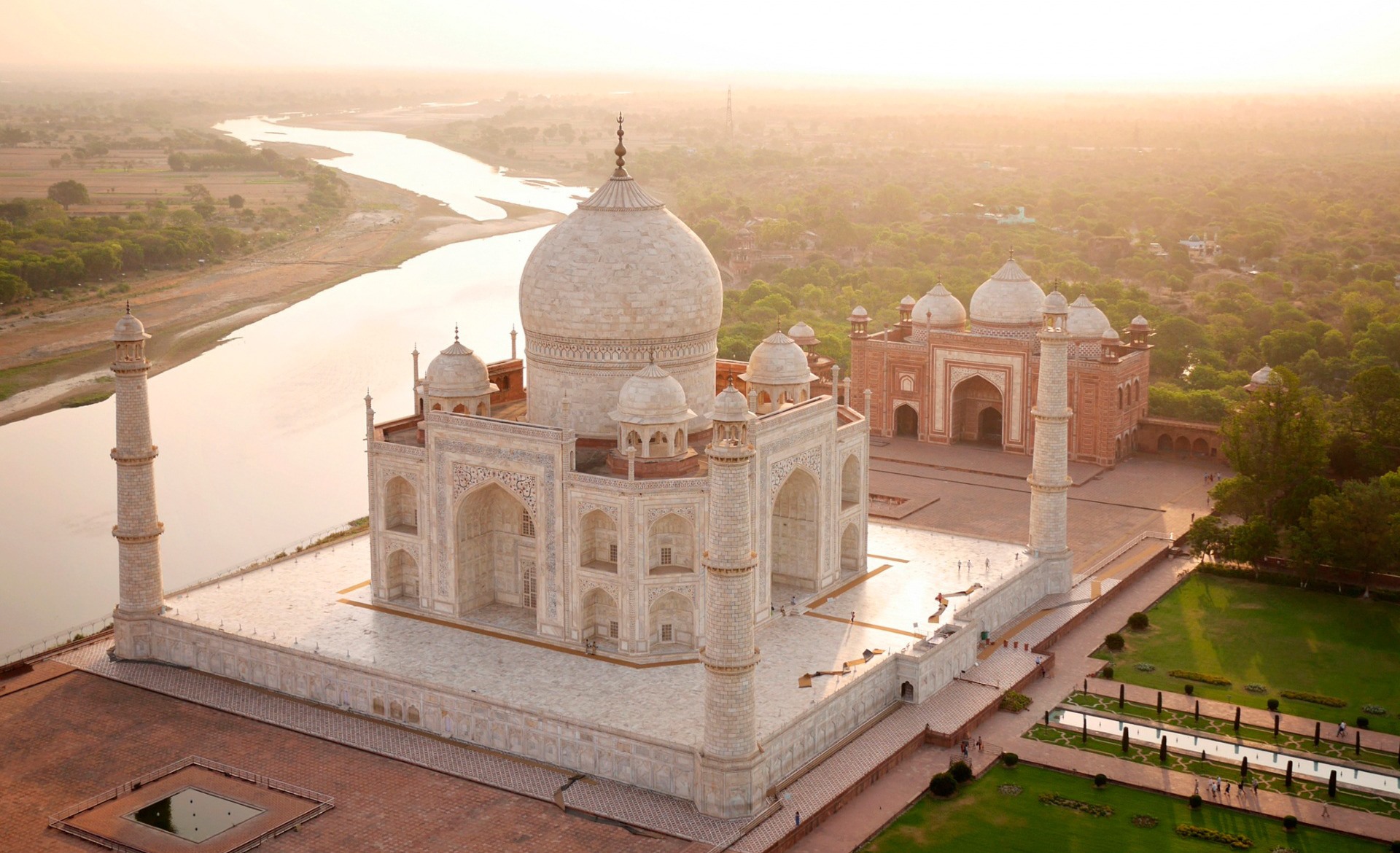 Taj Mahal Photo
