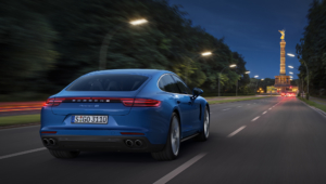 Porsche Panamera 2016 Desktop