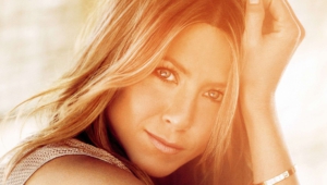 Jennifer Aniston Background