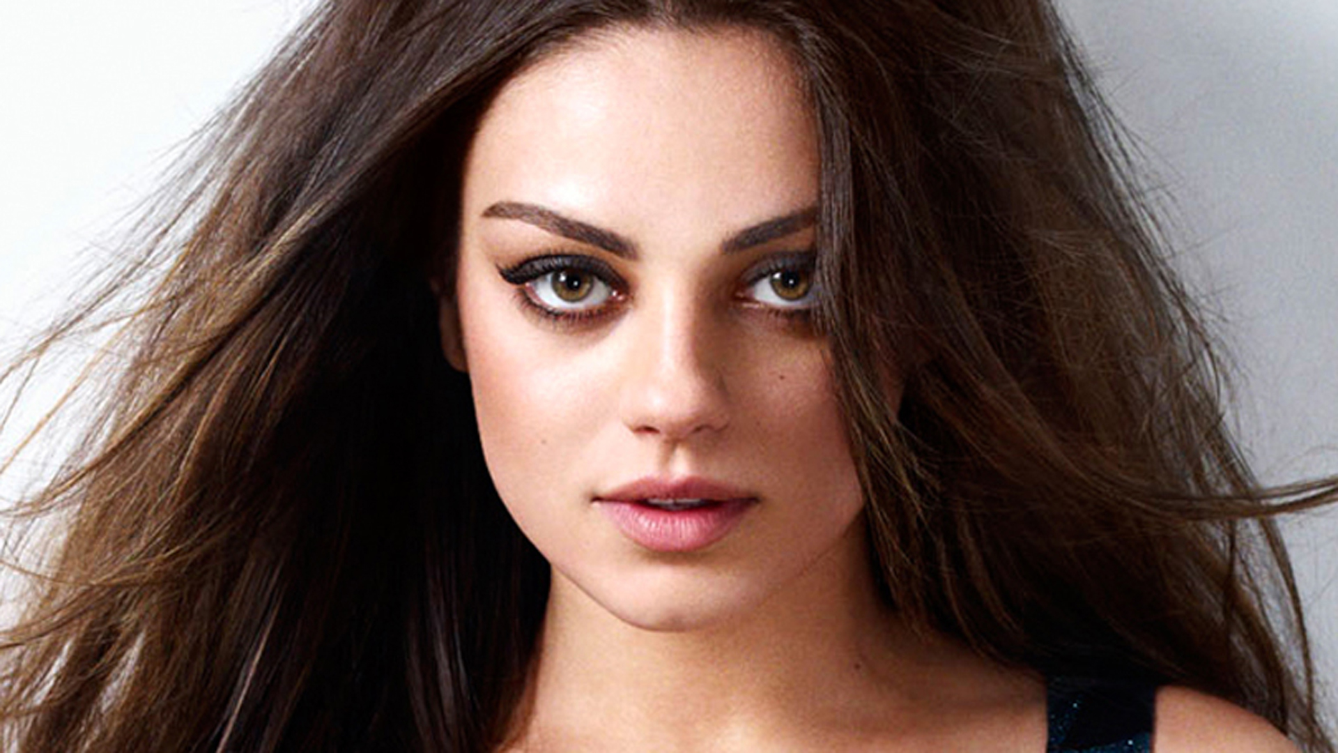 Mila Kunis Desktop Wallpaper