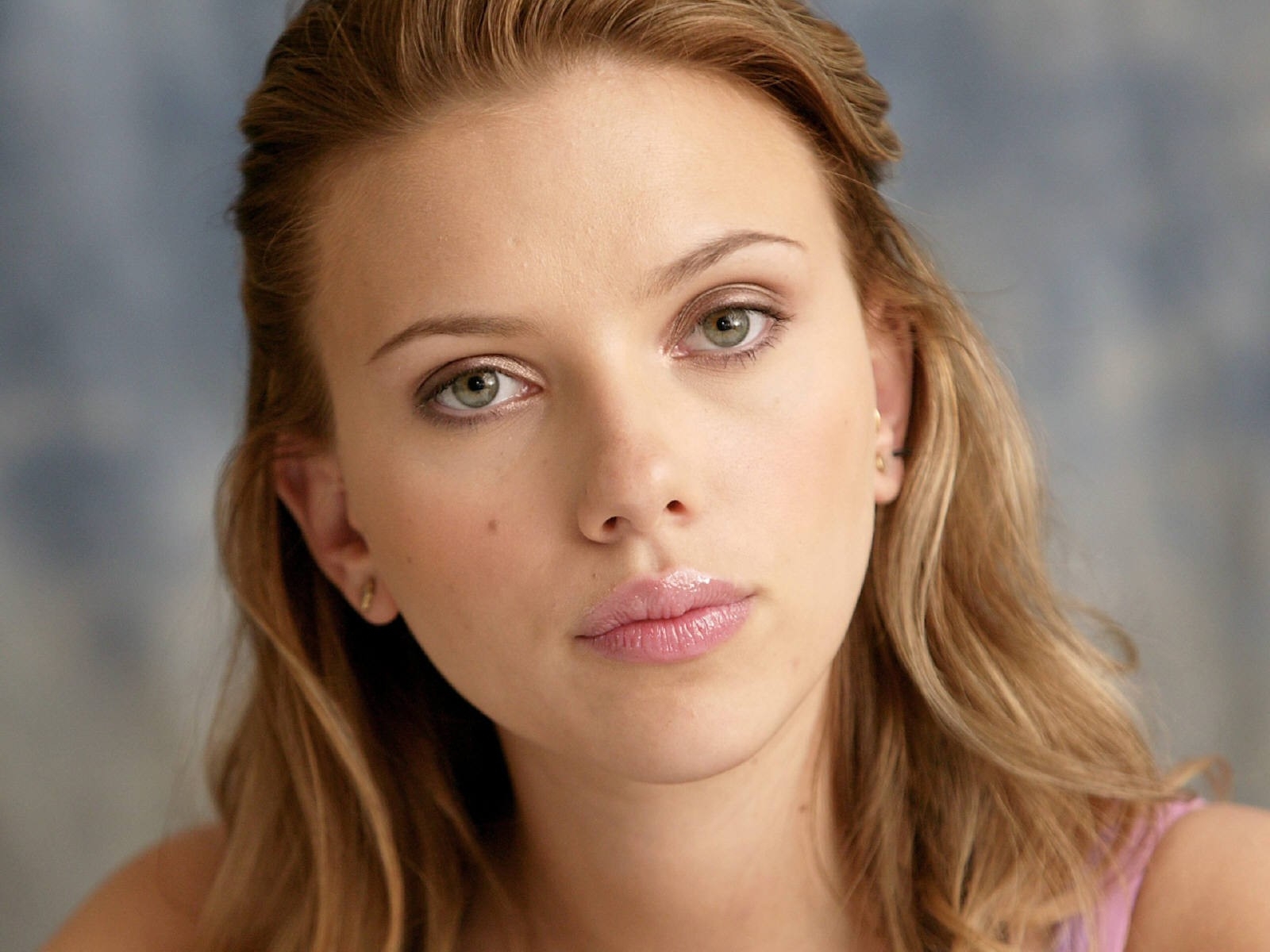 Pictures Of Scarlett Johansson.