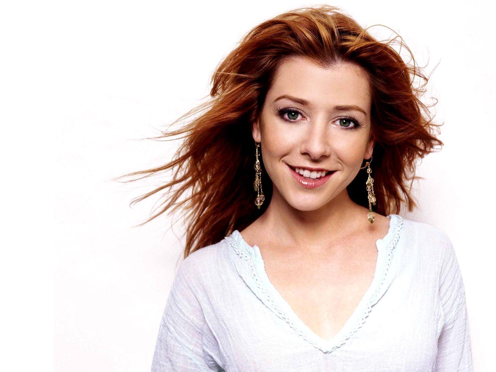 Alyson Hannigan High Quality Wallpapers