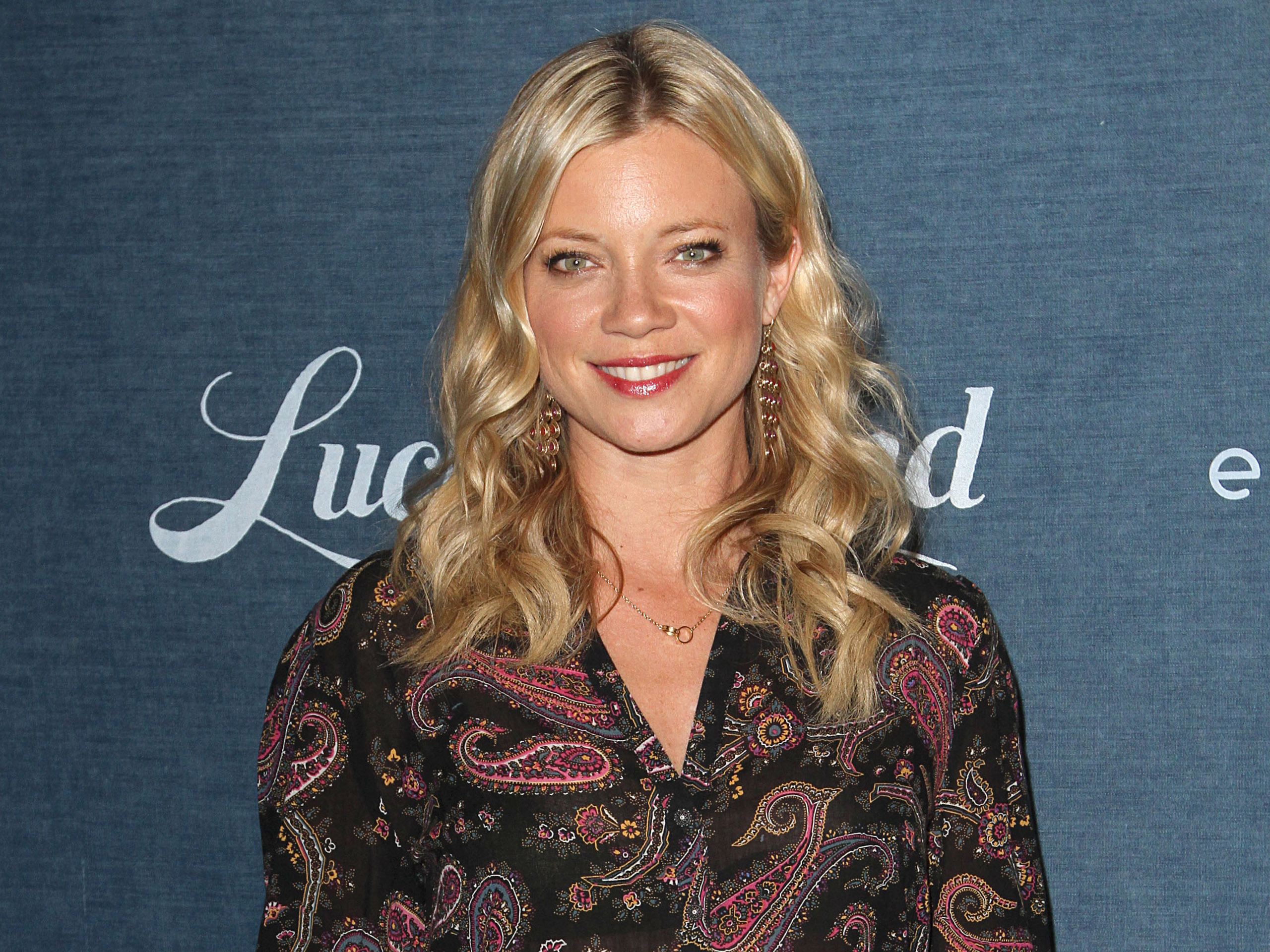 All Amy Smart wallpapers.