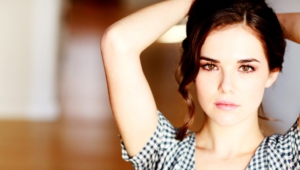 Awesome Zoey Deutch HD Image