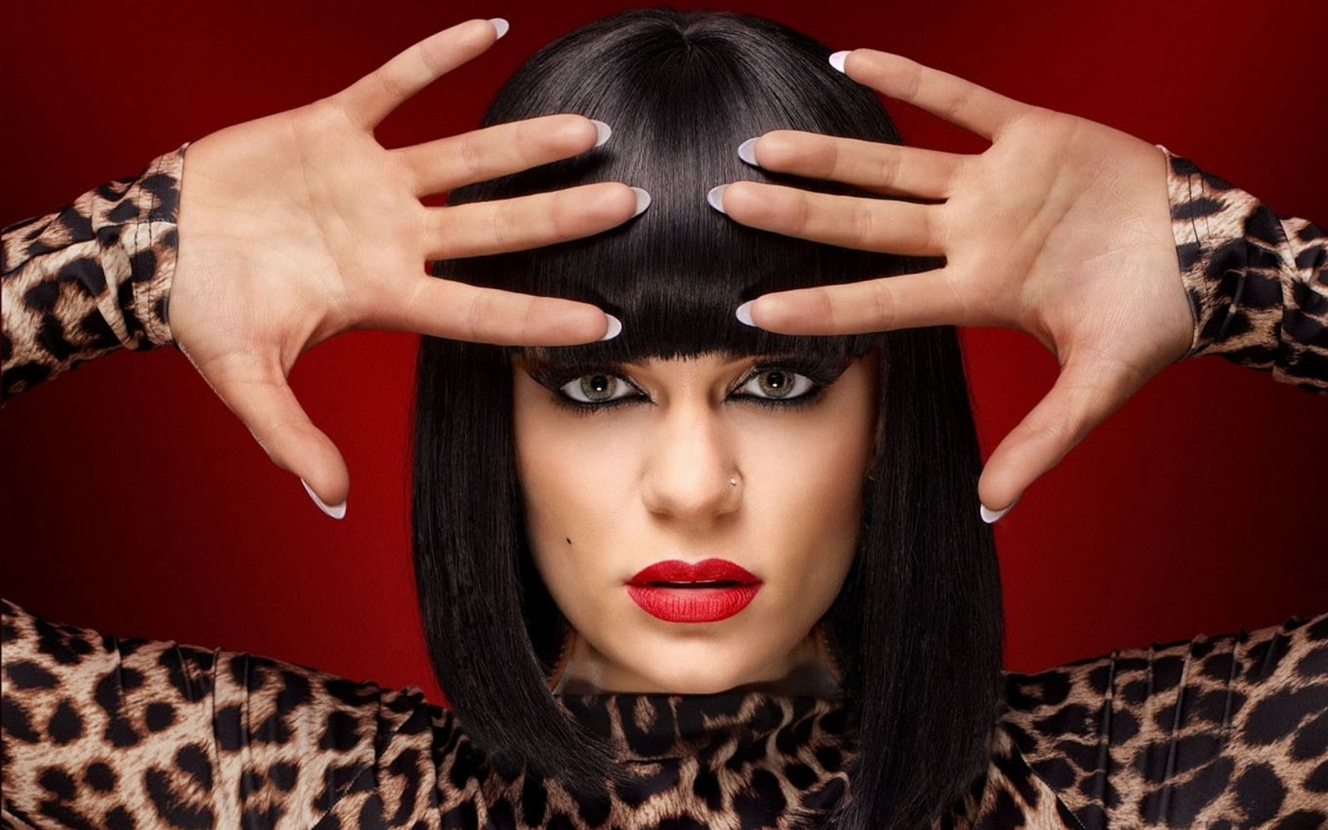 Jessie J Wallpapers Images Photos Pictures Backgrounds