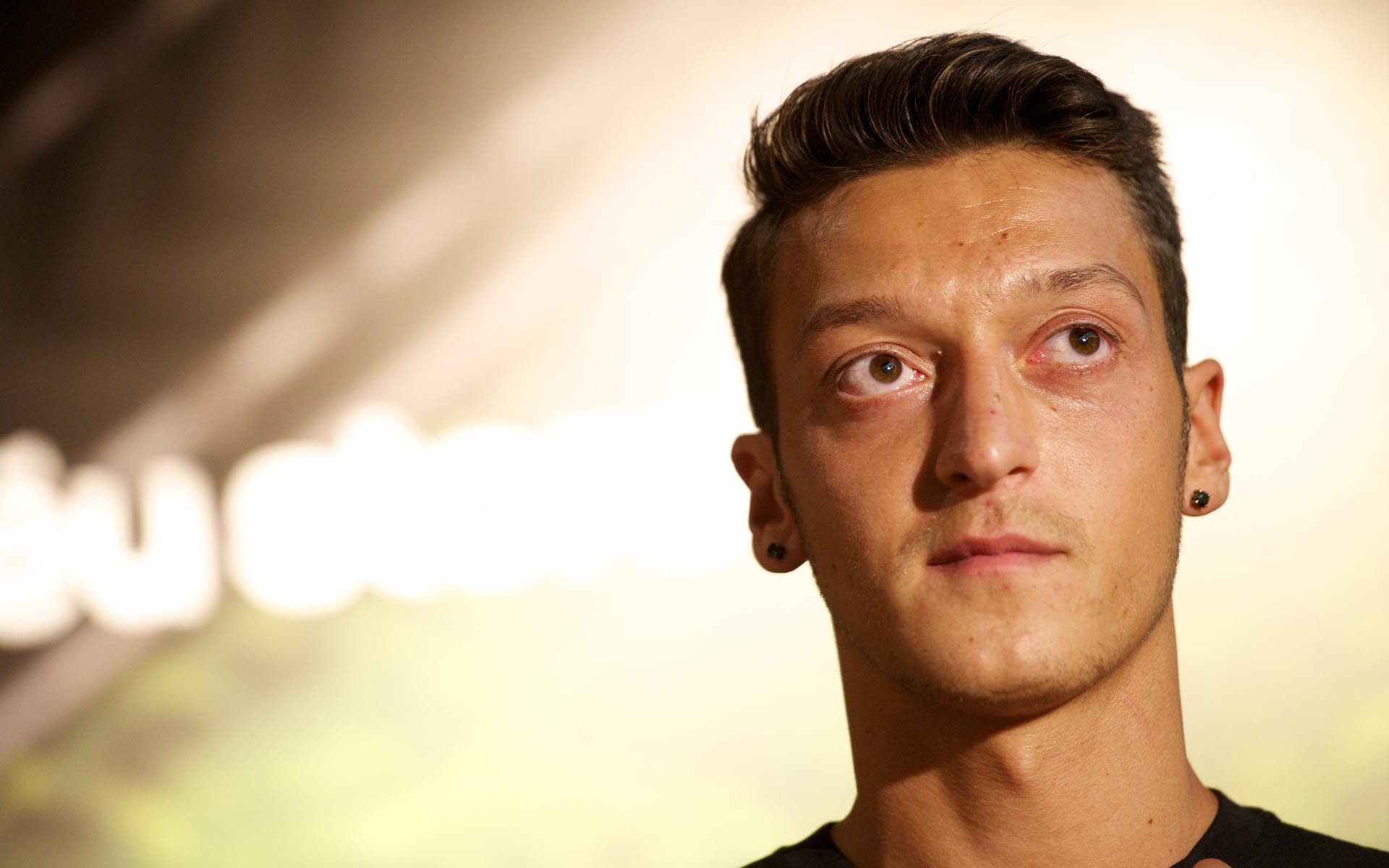 Mesut Ozil Wallpapers Images Photos Pictures Backgrounds 4287