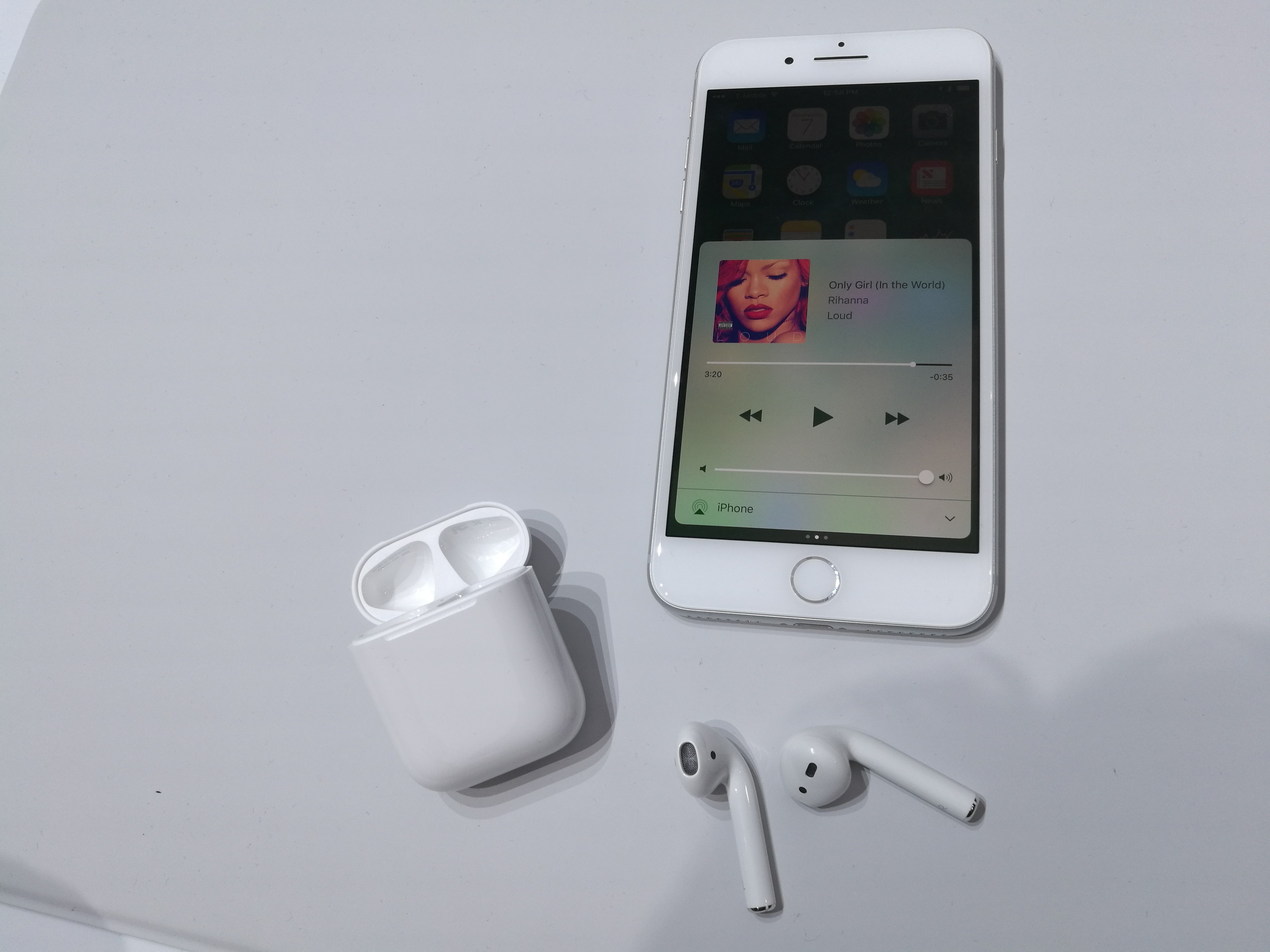 Apple AirPods Wallpapers Images Photos Pictures Backgrounds