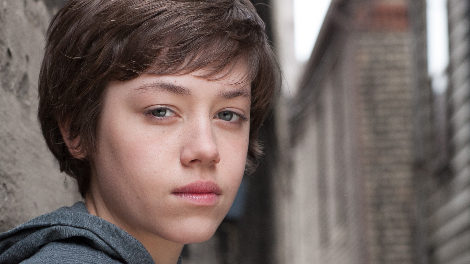 Ethan Cutkosky Wallpapers Images Photos Pictures Backgrounds