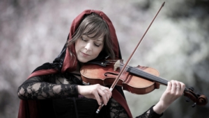 Lindsey Stirling Sexy Photos