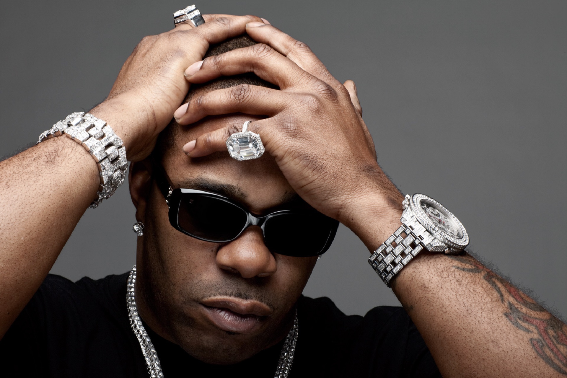 Песни американских рэперов. Busta Rhymes. Часы Эминема Rolex. Часы рэперов. Украшения рэперов.