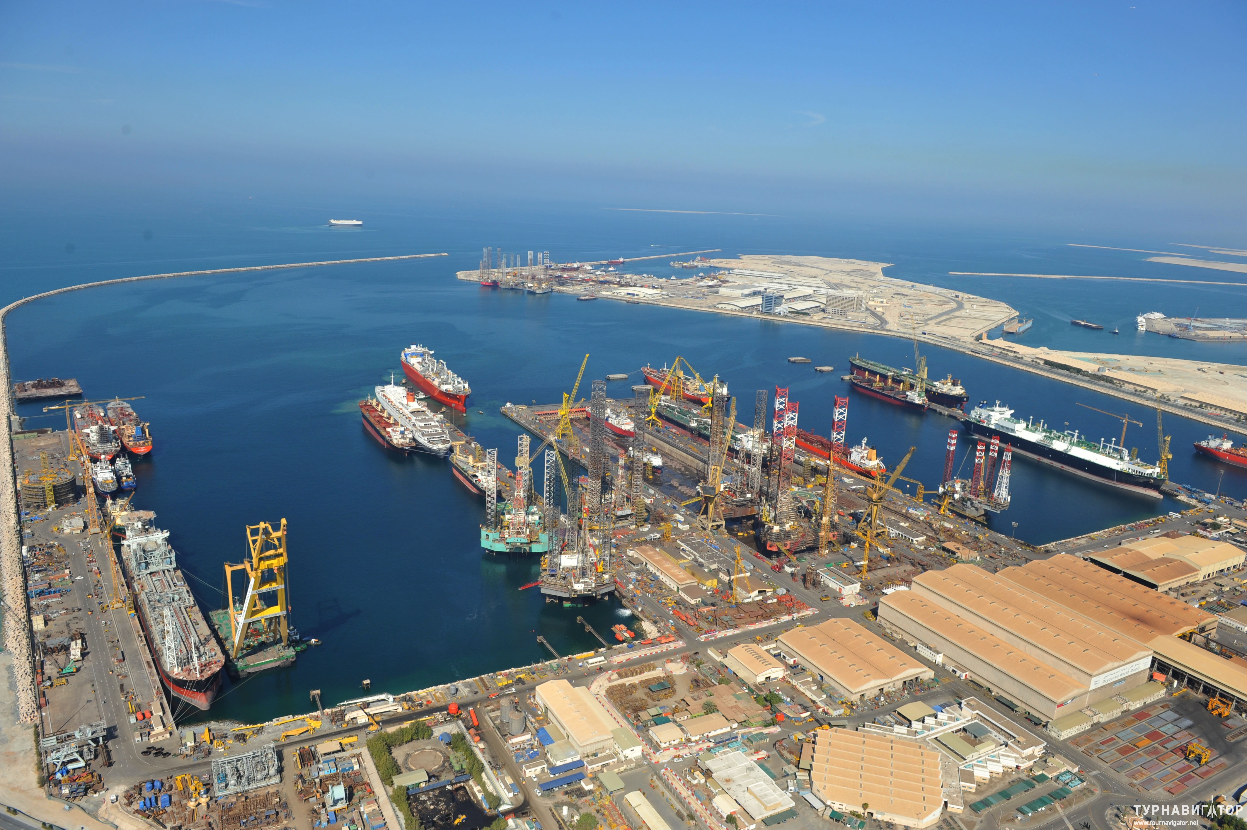 Свободная экономическая зона что это простыми словами. Maritime City Дубай. Дубаи судоремонтный завод. Свободные экономические зоны (СЭЗ). Свободные экономические зоны в Дубае.