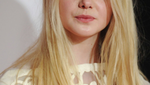 Elle Fanning Iphone Sexy Wallpapers